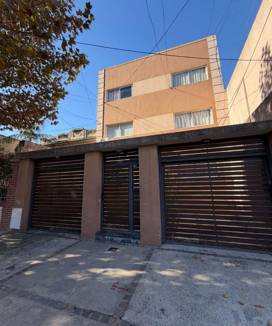Departamento de 2 ambientes en alquiler en Lanús Este