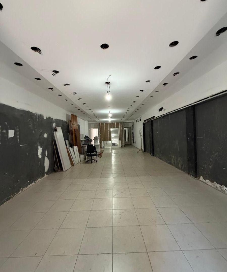 Foto de Local en alquiler en Lanús Este, imagen 2