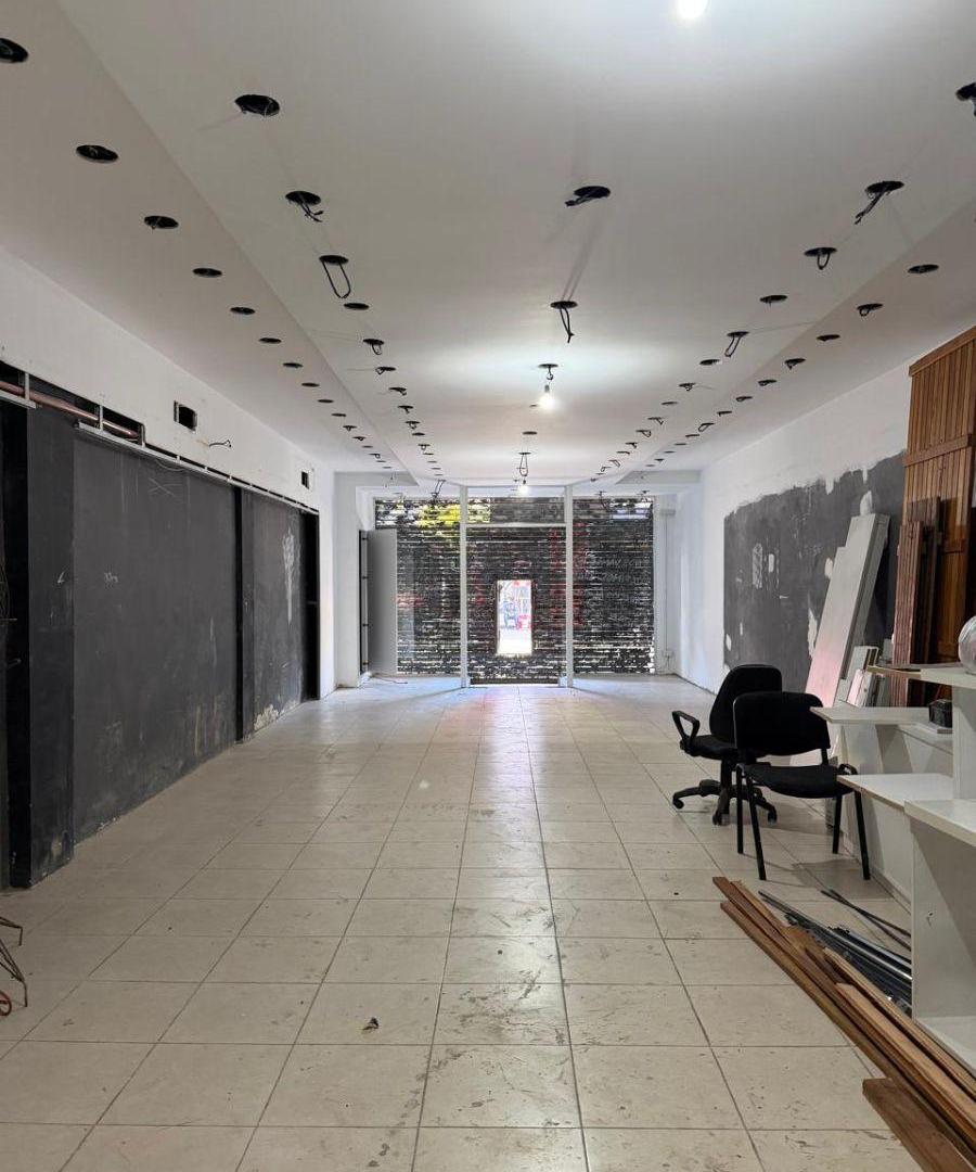 Foto de Local en alquiler en Lanús Este, imagen 1