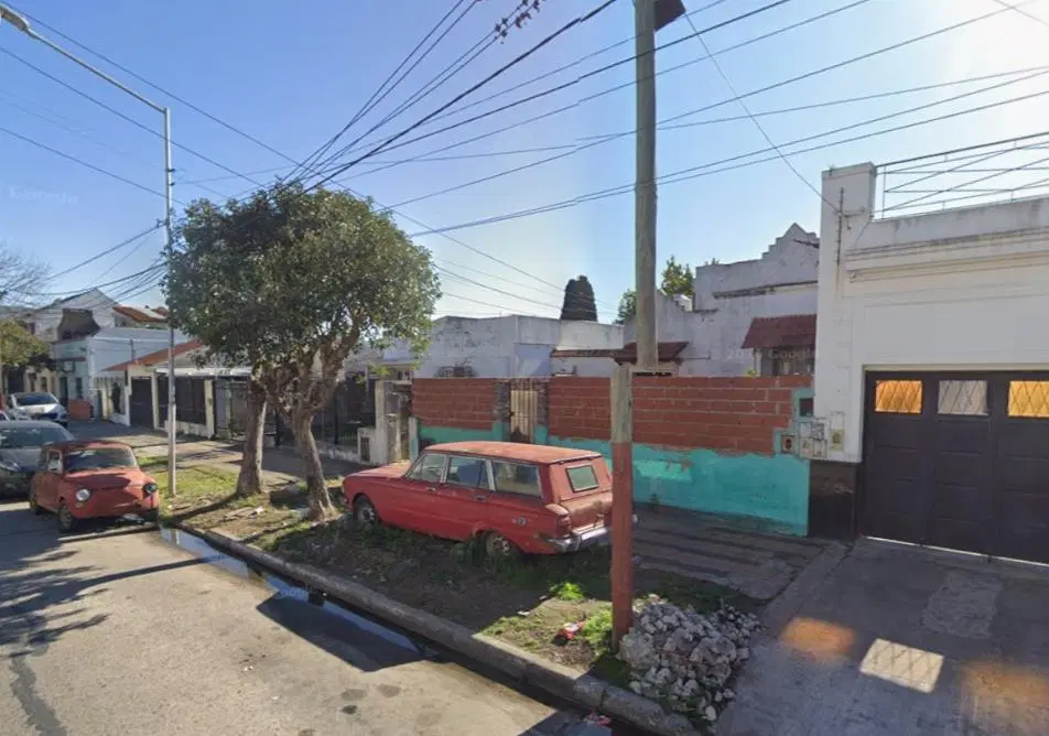 Lote de 400 m² en venta en Lanús Oeste 2