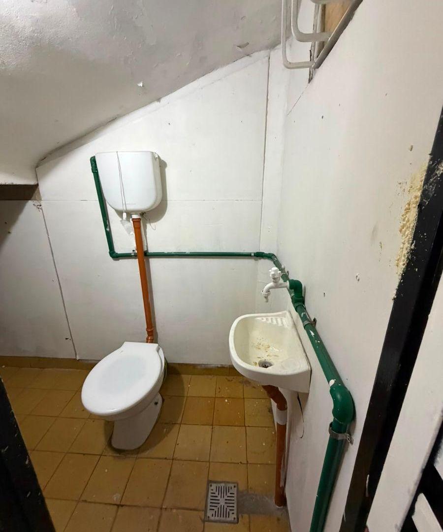 Foto de Local en alquiler en Lanus Oeste, imagen 2