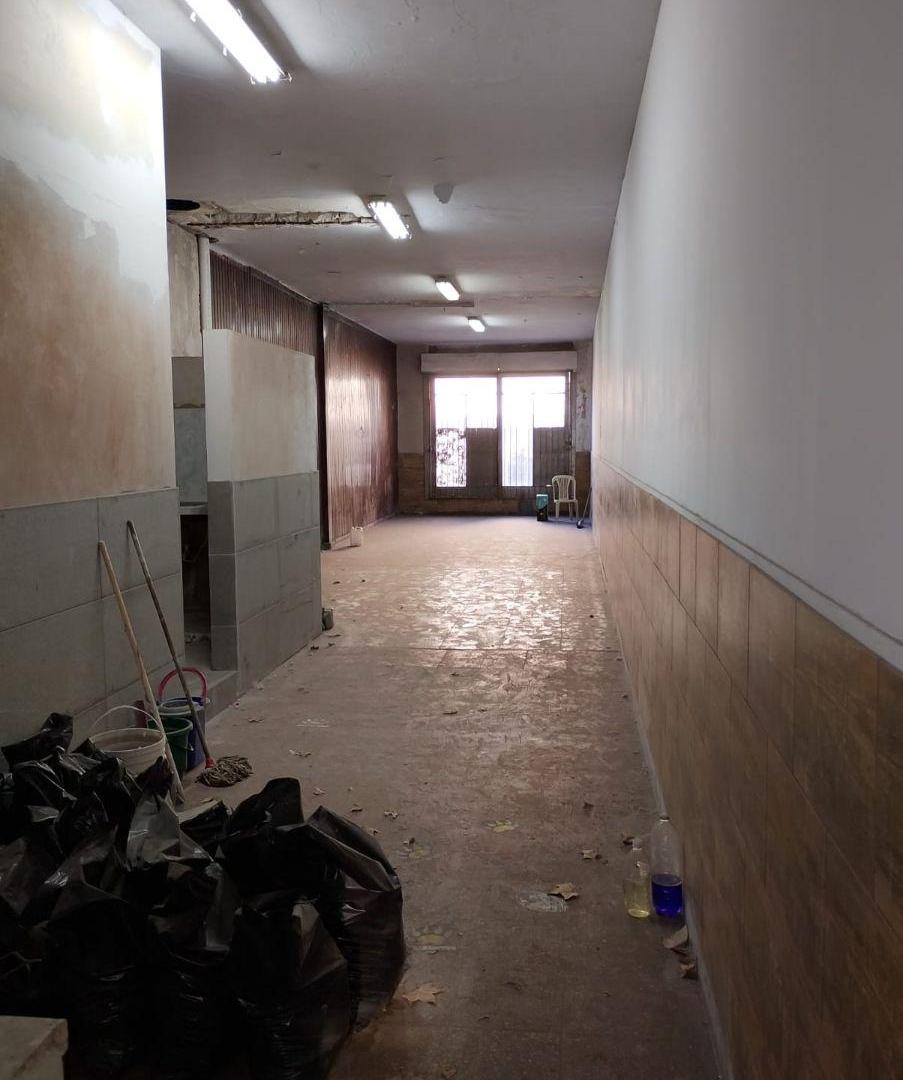 Foto de Oficina comercial de 100 m² en alquiler en Lanús Este, imagen 2