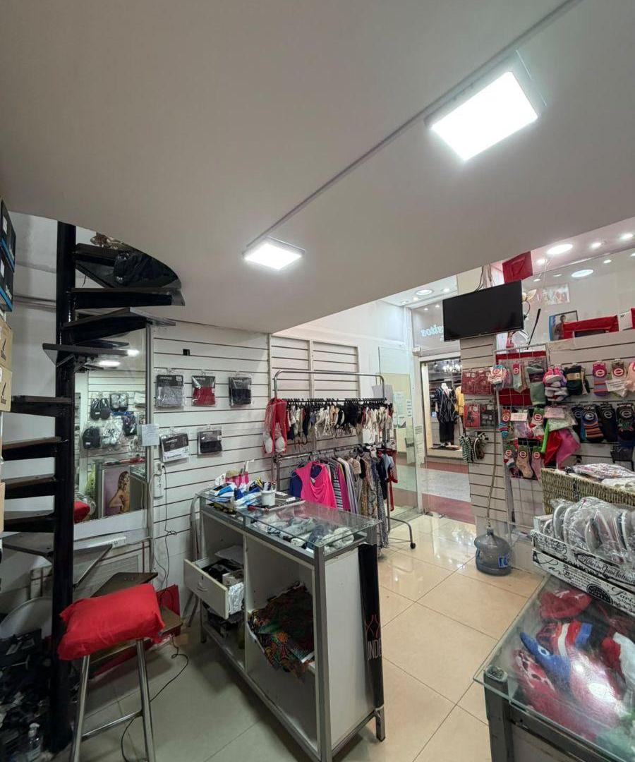 Foto de Local en alquiler en Lanús Este, imagen 3