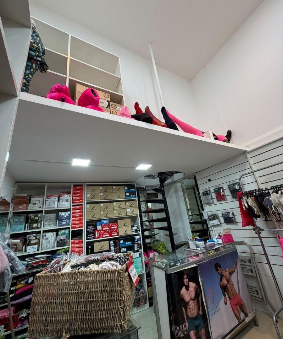 Foto de Local en alquiler en Lanús Este, imagen 2