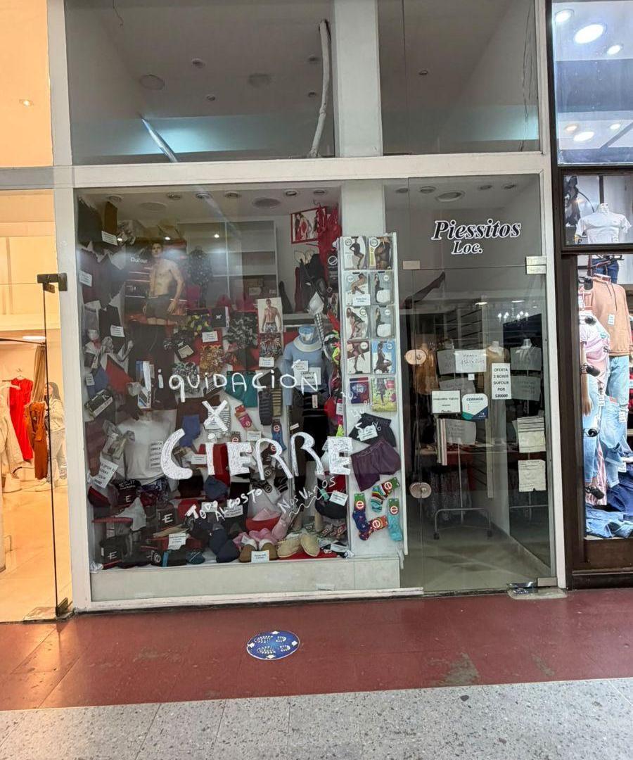 Foto de Local en alquiler en Lanús Este, imagen 1