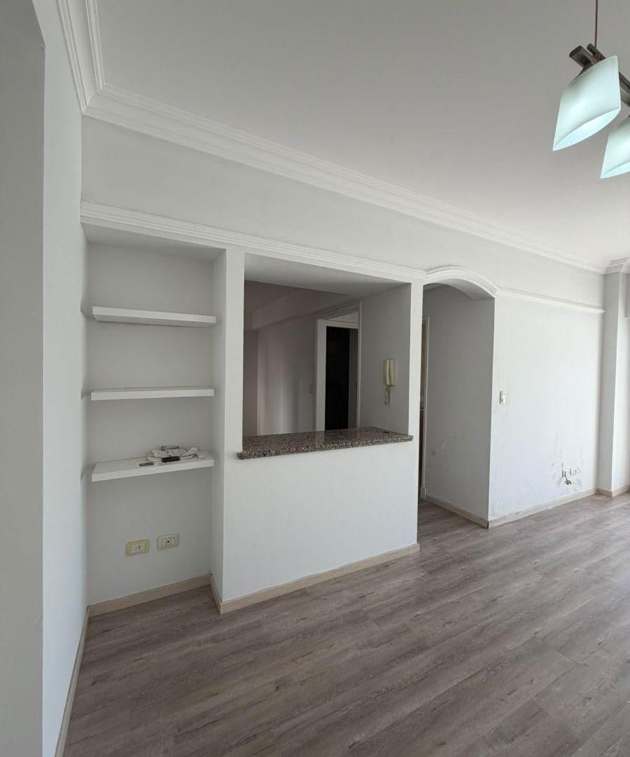 Foto de Departamento de 2 ambientes en alquiler en Lanús Oeste, imagen 3