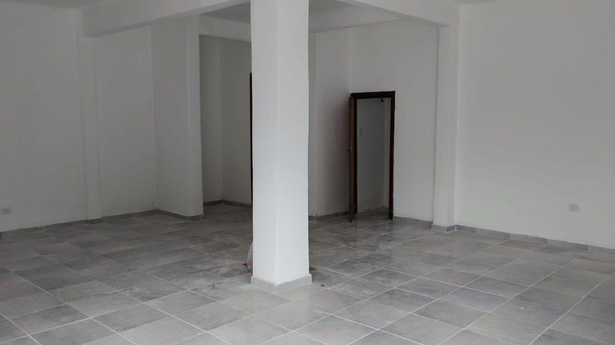 Foto de Local comercial en alquiler en Lanús Este, imagen 2
