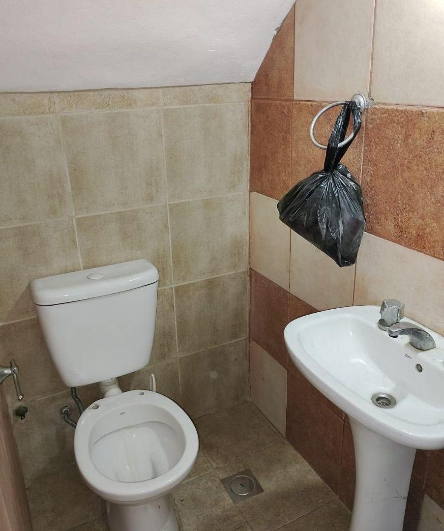 Foto de Local de 16 m² en alquiler en Lanús Este, imagen 3