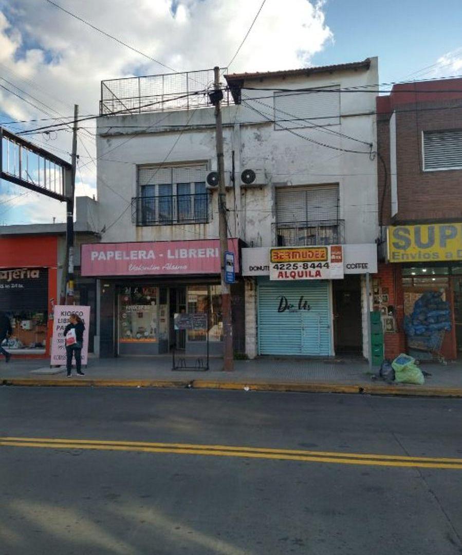 Foto de Local de 26 m² en alquiler en Valentín Alsina, imagen 3