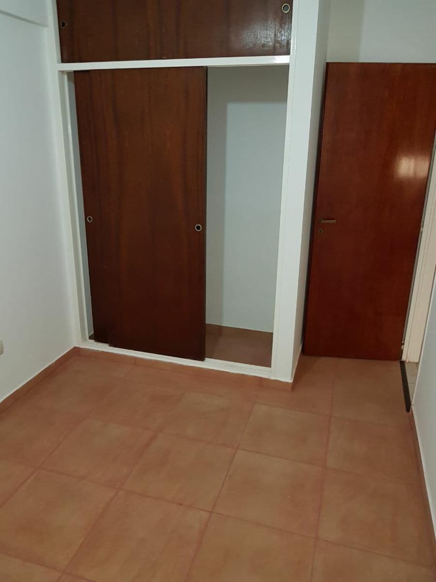 Foto de VENTA DEPARTAMENTO 3 AMBIENTES PLANTA BAJA WILDE. *80*, imagen 5