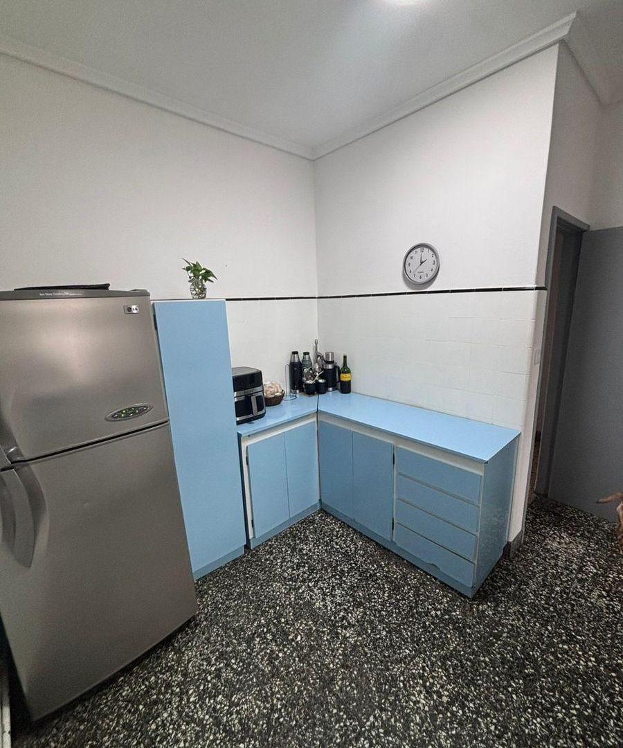 Foto de Excelente casa en alquiler con 4 ambientes 3 dormitorios, cochera, imagen 4