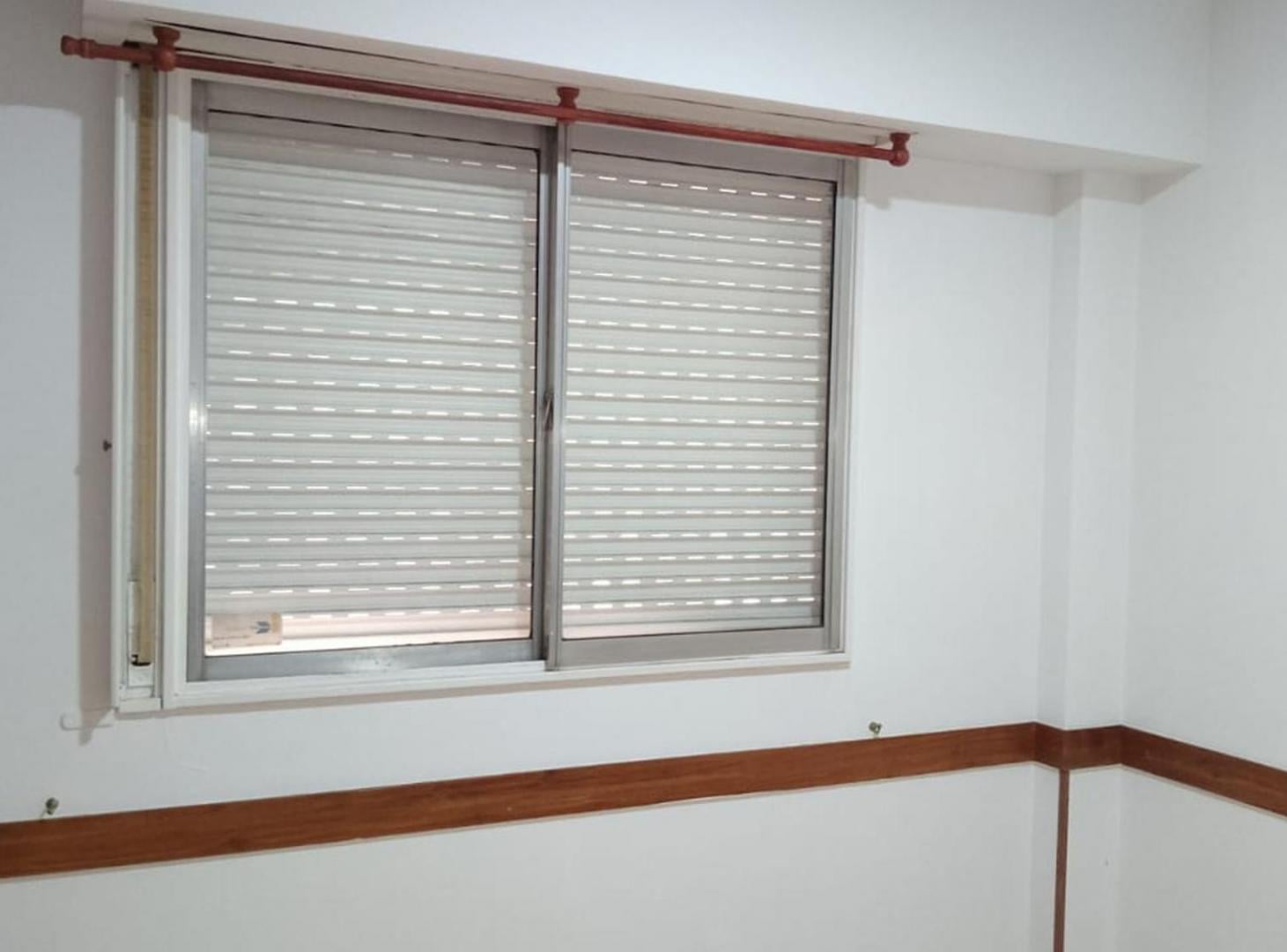 Foto de DEPARTAMENTO EN EXCELENTE ESTADO DE DOS AMBIENTES EN QUILMES, imagen 5