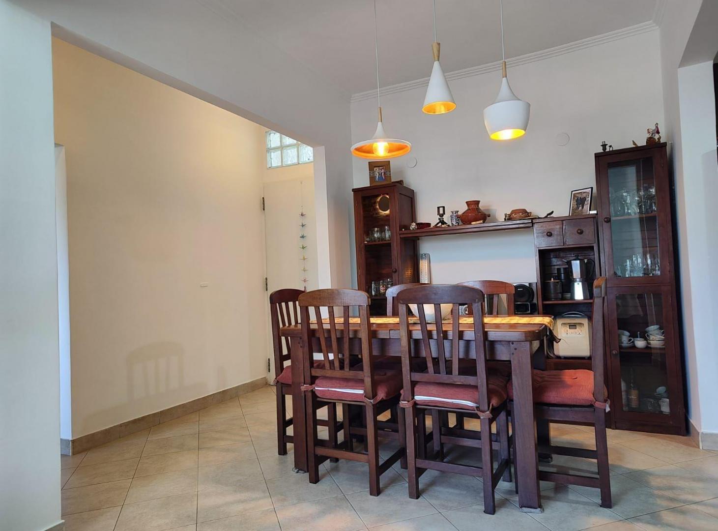 Foto de DEPARTAMENTO DOS AMBIENTES PRIMER PISO CON TERRAZA PROPIA, imagen 2