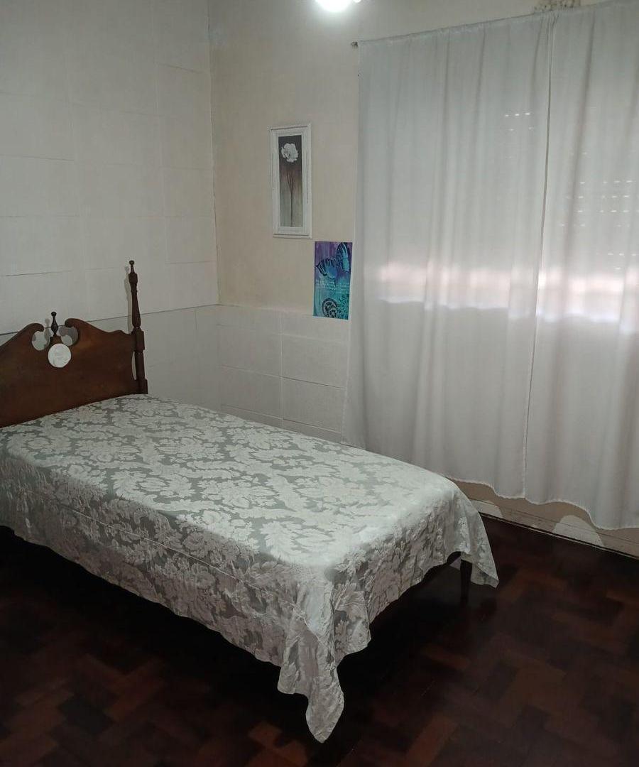 Foto de CASA EN VENTA WILDE, EXCELENTE ESTADO DE 5 AMBIENTES CON COCHERA Y, imagen 2
