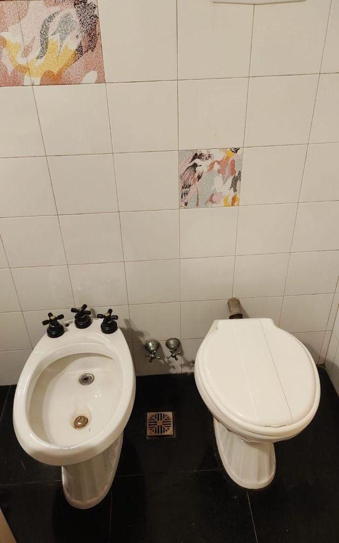 Foto de TRES AMBIENTES AMPLIO CON PATIO SARANDÍ, imagen 1