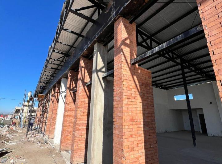 Local Comercial frente a plaza, Apto gastronómico  5