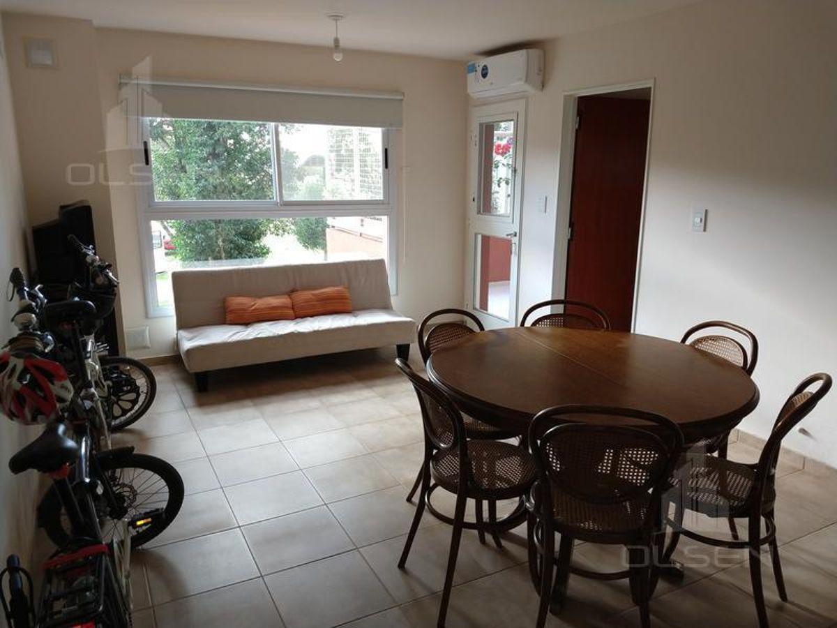Foto de VENTA "Balcones del Chateau" Dpto 2 Dorm c/ Gran Balcón - Excelente, imagen 5
