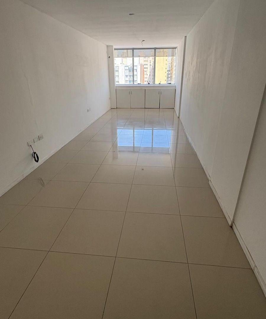 Foto de VENTA OFICINA CITY III CENTRO! FINANCIACIÓN PROPIA!!, imagen 3