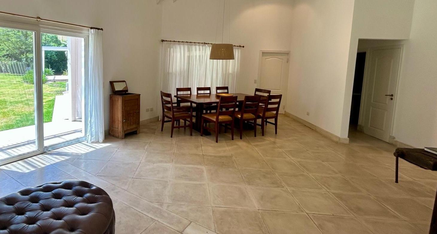 Foto de Casa en alquiler - Martindale C.C, imagen 4