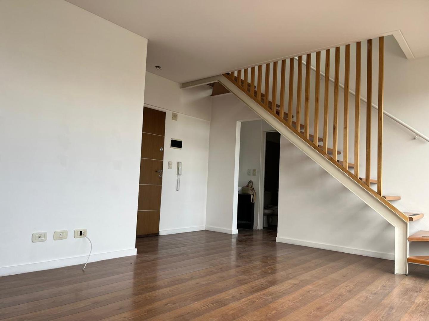 Foto de Padilla 1028 Duplex en piso alto. Muy luminoso. CON RENTA, imagen 4