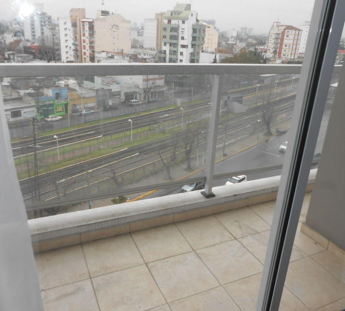 Departamento 2 ambientes. | AV RIVADAVIA al 12700