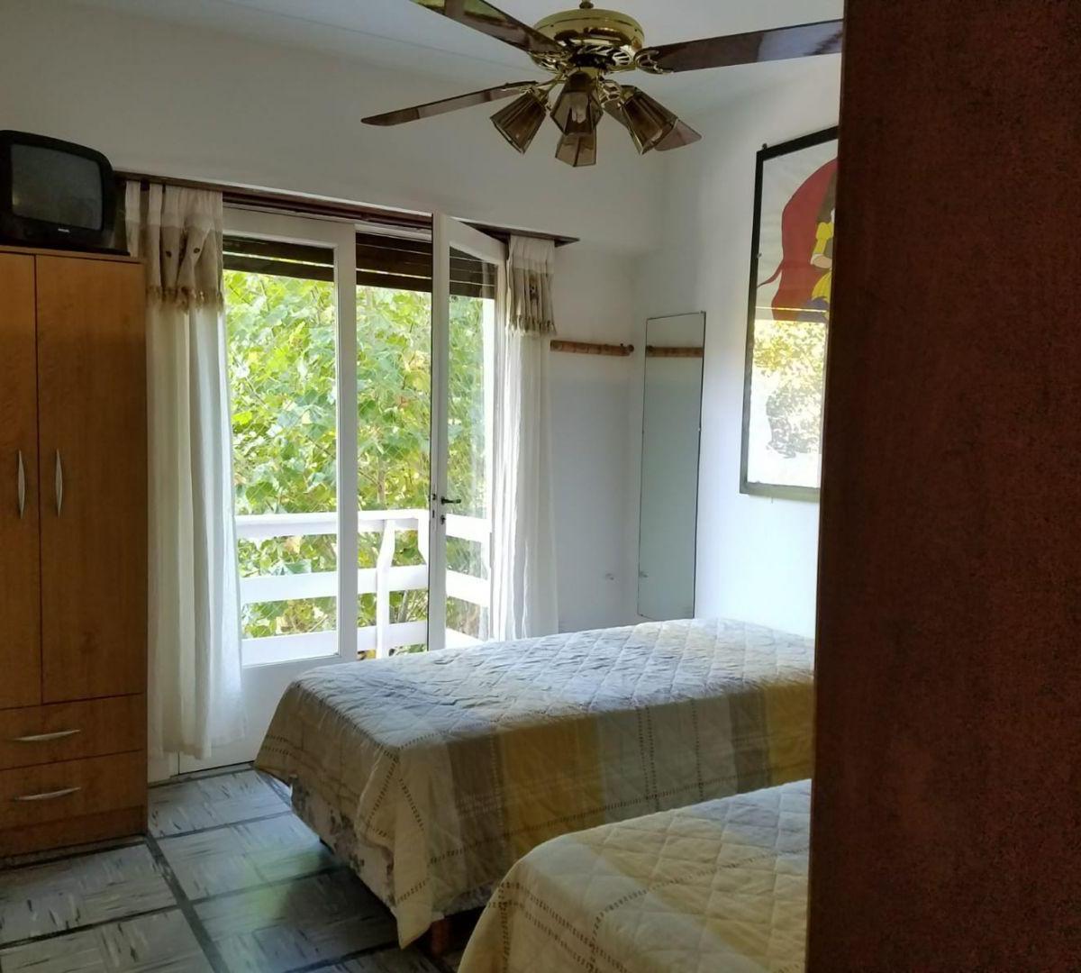 Departamento 2 Ambientes. | 16 Al 1200 2