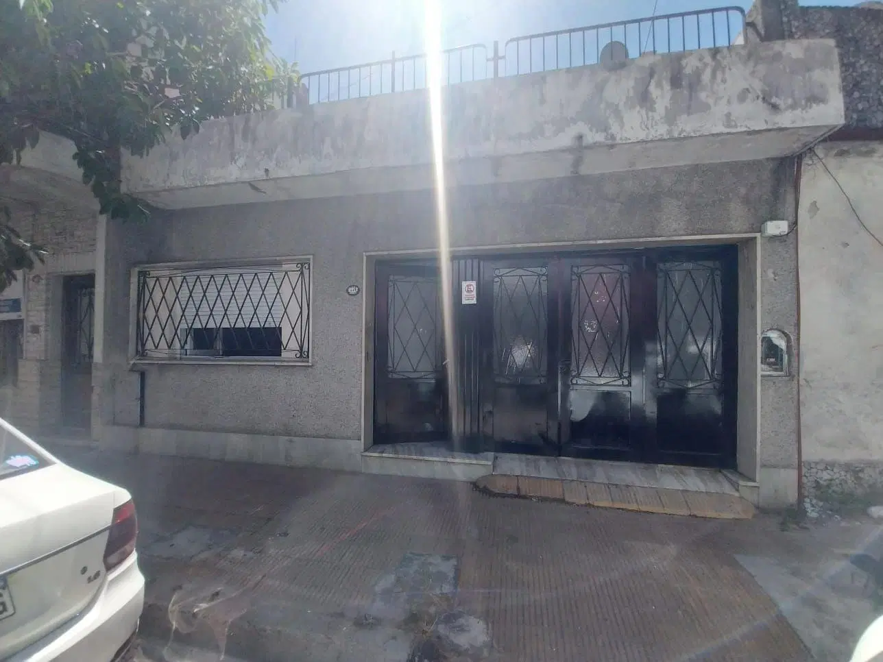 Casa 3 ambientes. | Arenales al 700 1