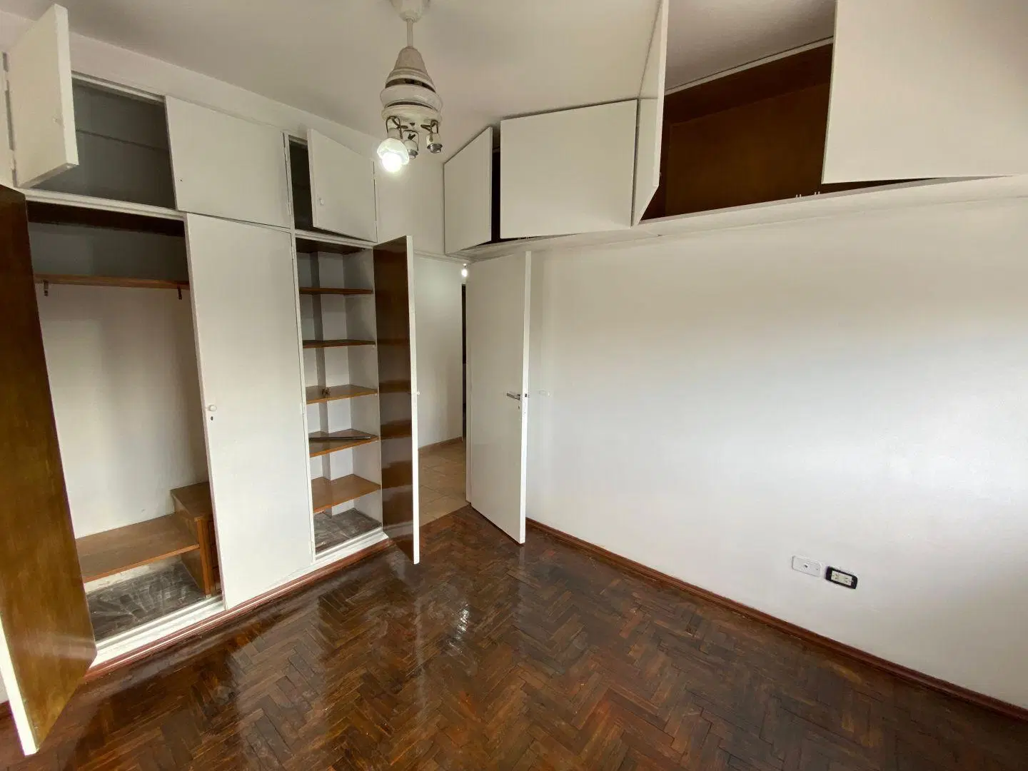 Departamento 3 ambientes. | Av. Rivadavia al 12600 3