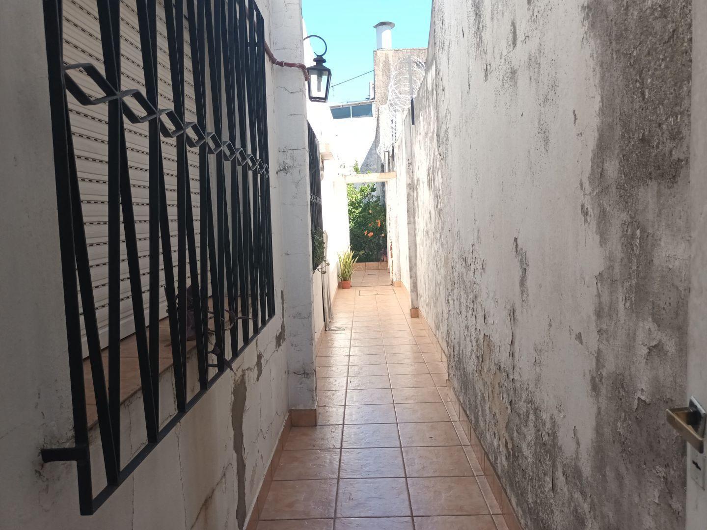 Foto de Casa 4 ambientes. | roca al 3600, imagen 2