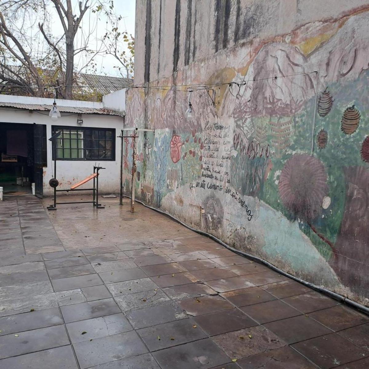 Venta Casa 7 Ambientes Lote Propio Morón 4