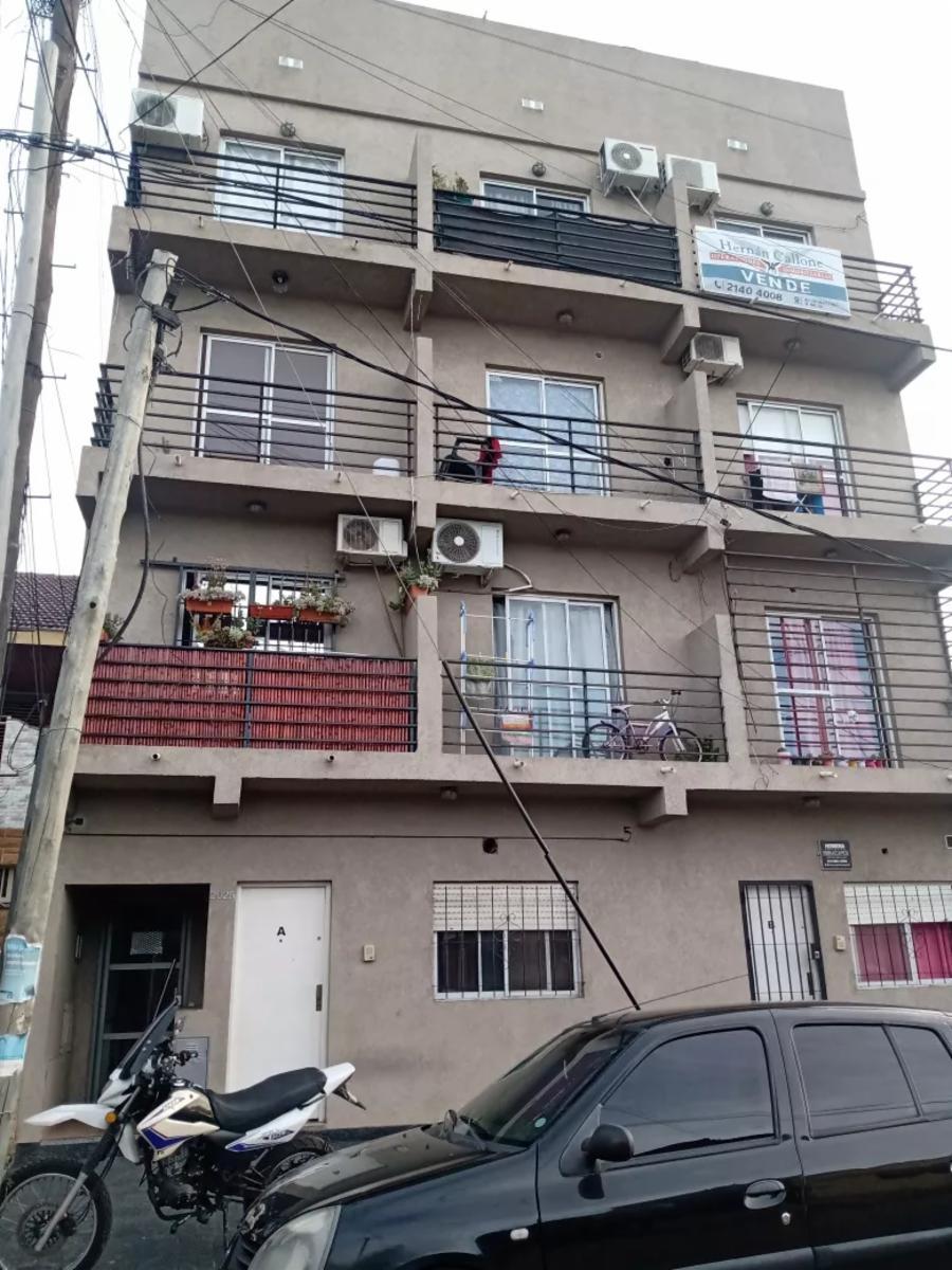 Venta Departamento Dos Ambientes con Balcón San Justo 2