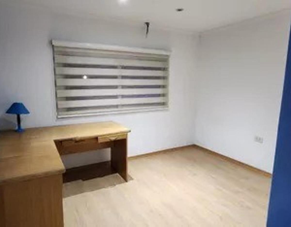 Venta Casa 6 Ambientes con Pileta y Dos Cocheras - Moron 2