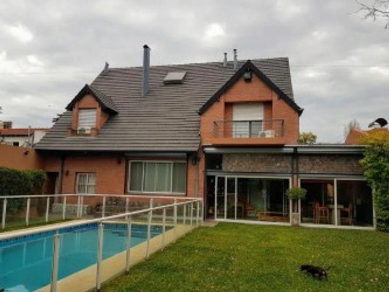 ALQUILER CHALET 6 AMBIENTES HAEDO