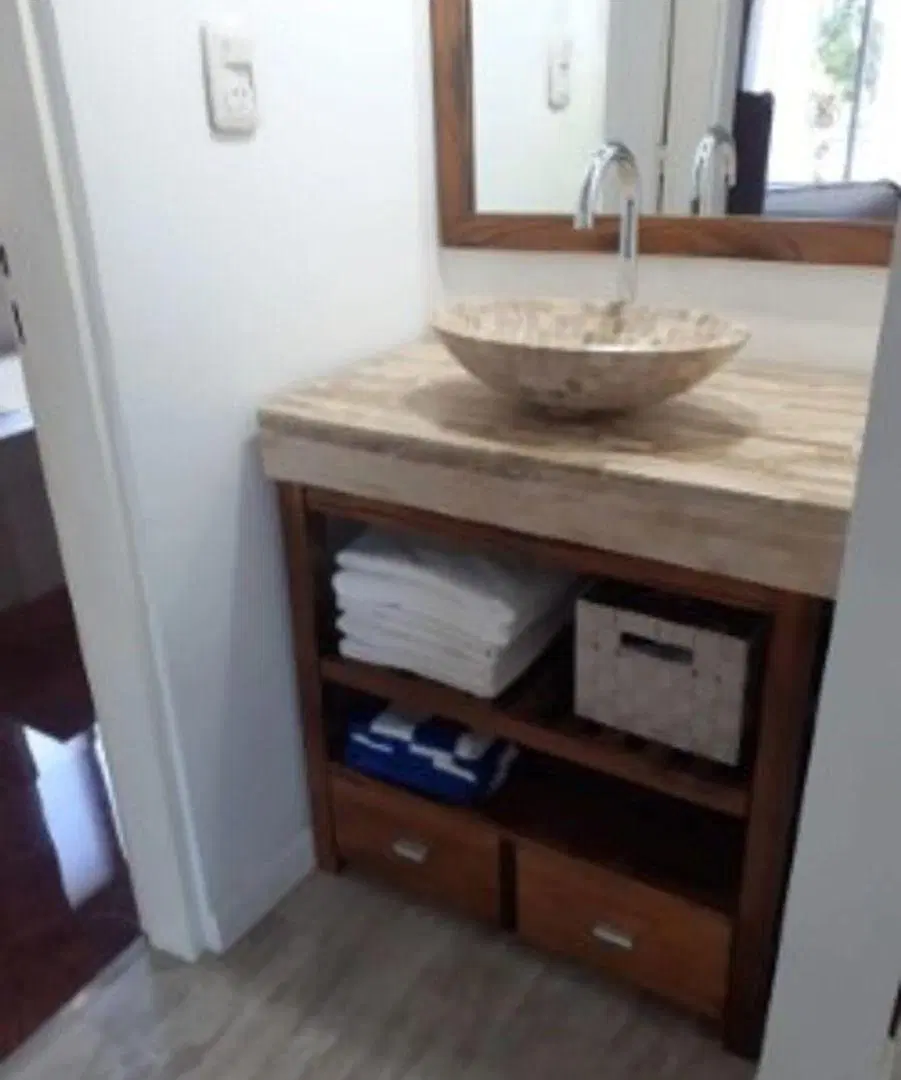 VENTA CASA 9 AMBIENTES CON PILETA Y COCHERA EN BARRIO CERRADO SAN FELIPE 3