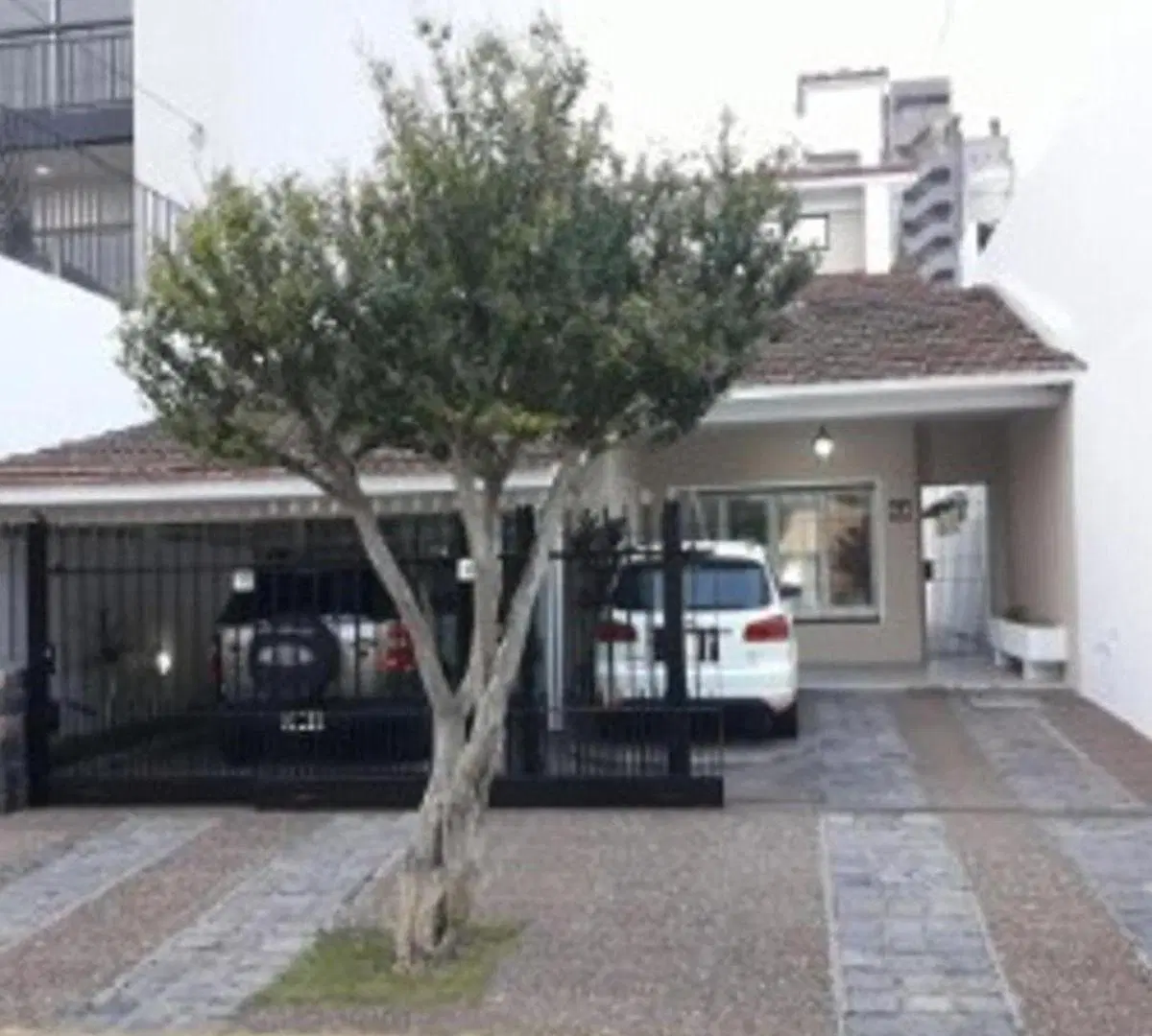 VENTA CHALET 5 AMBIENTES COCHERA SAN JUSTO CENTRO 2