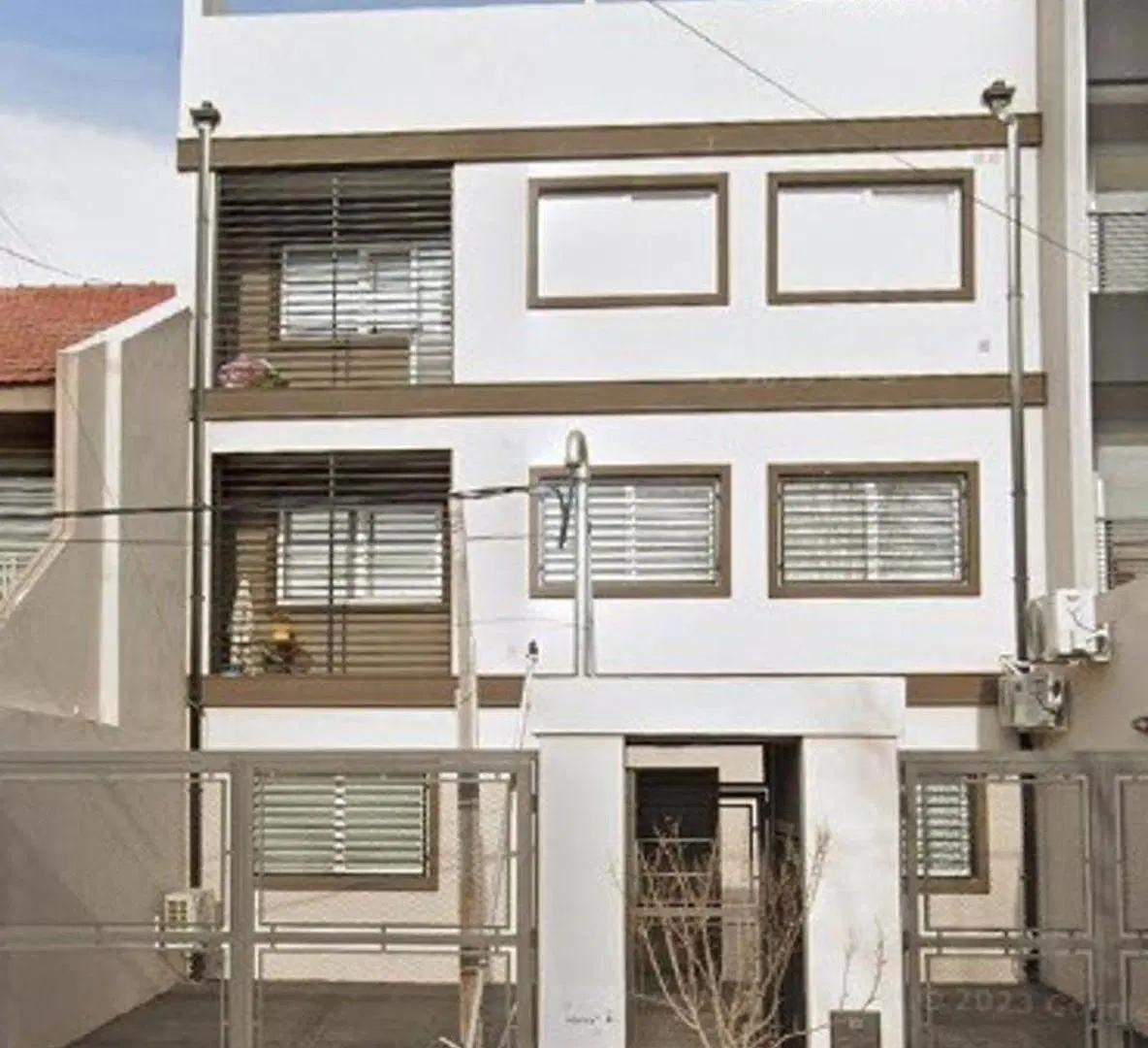 VENTA DEPARTAMENTO 3 AMBIENTES CON BALCON Y TERRAZA RAMOS MEJIA 1