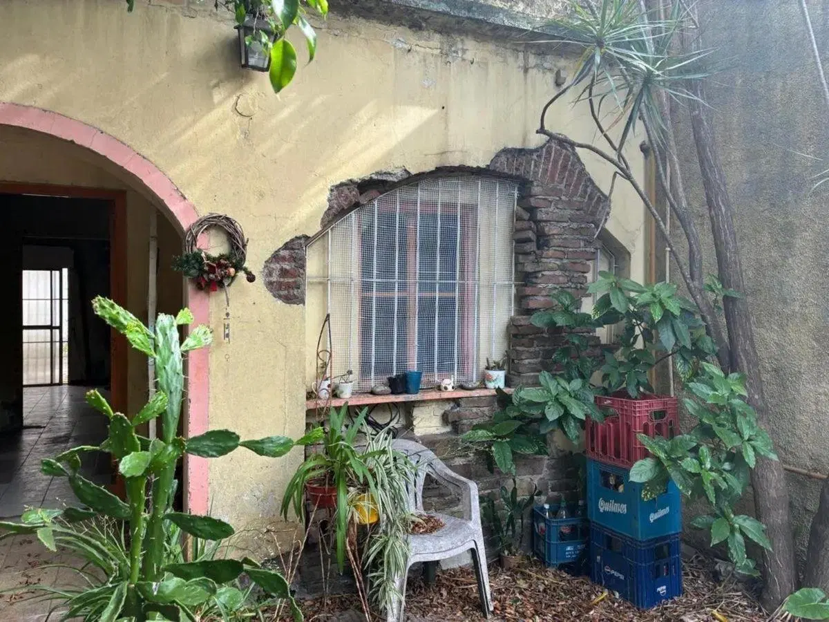 VENTA CASA ANTIGUA A REMODELAR TERRENO LOTE RAMOS MEJIA 3