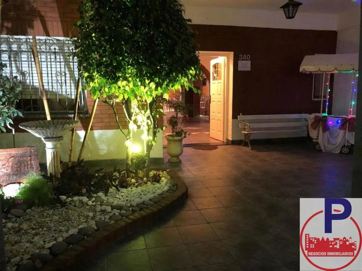 Casa en alquiler uso comercial salon de fiesta Lomas del Mirador 3