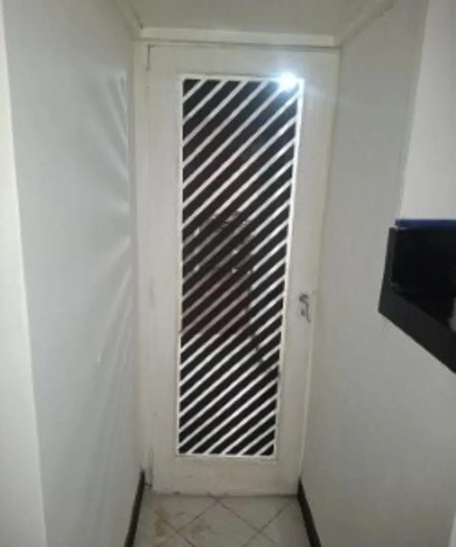 VENTA - DEPARTAMENTO 3 AMBIENTES REFRACCIONADO CON PATIO RAMOS MEJIA 1