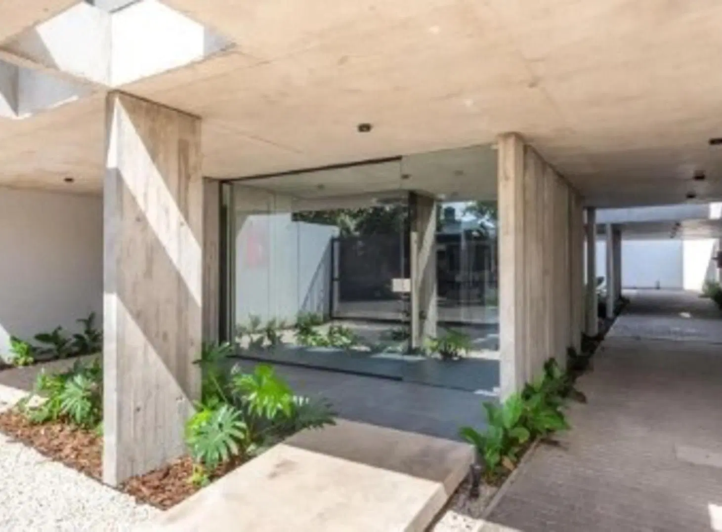 VENTA - DEPARTAMENTO SEMI PISO DOS AMBIENTES A ESTRENAR CON BALCON MORON 4