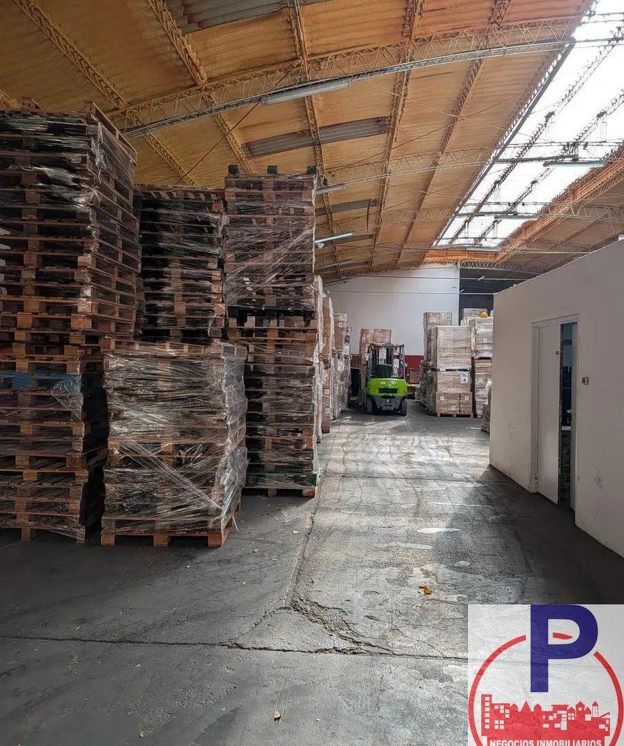 Foto de Galpón en venta de 750m2 ubicado en Villa Ortúzar, imagen 3