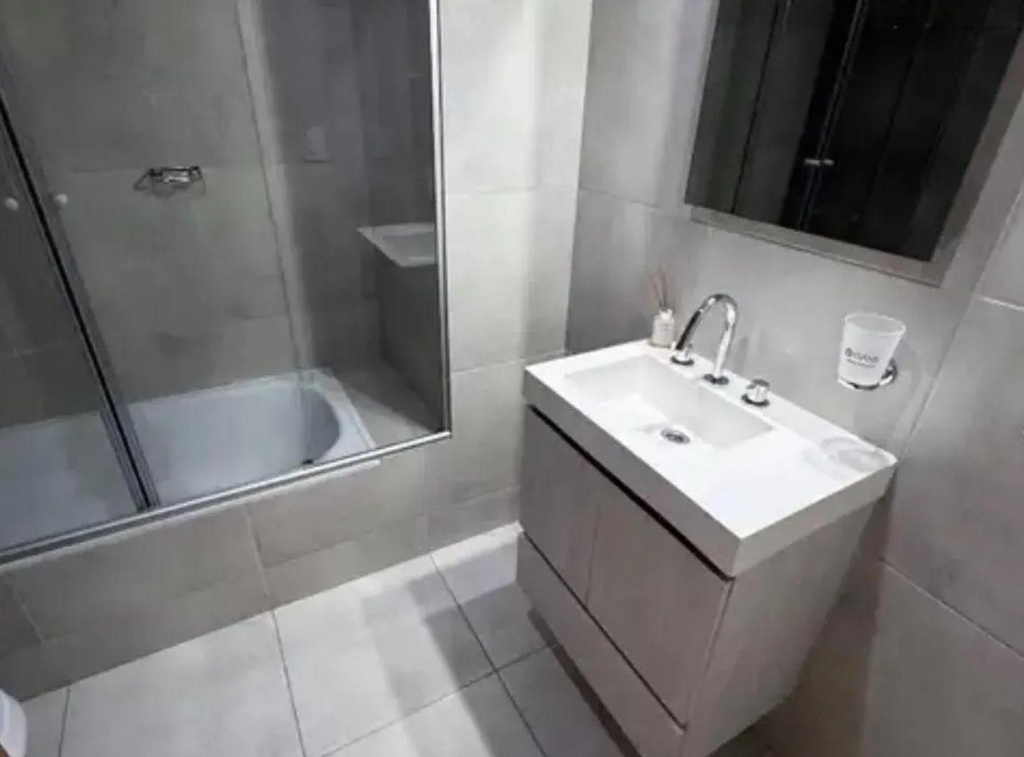Foto de ALQUILER - DEPARTAMENTO MONOAMBIENTE CON BALCON MORON, imagen 3