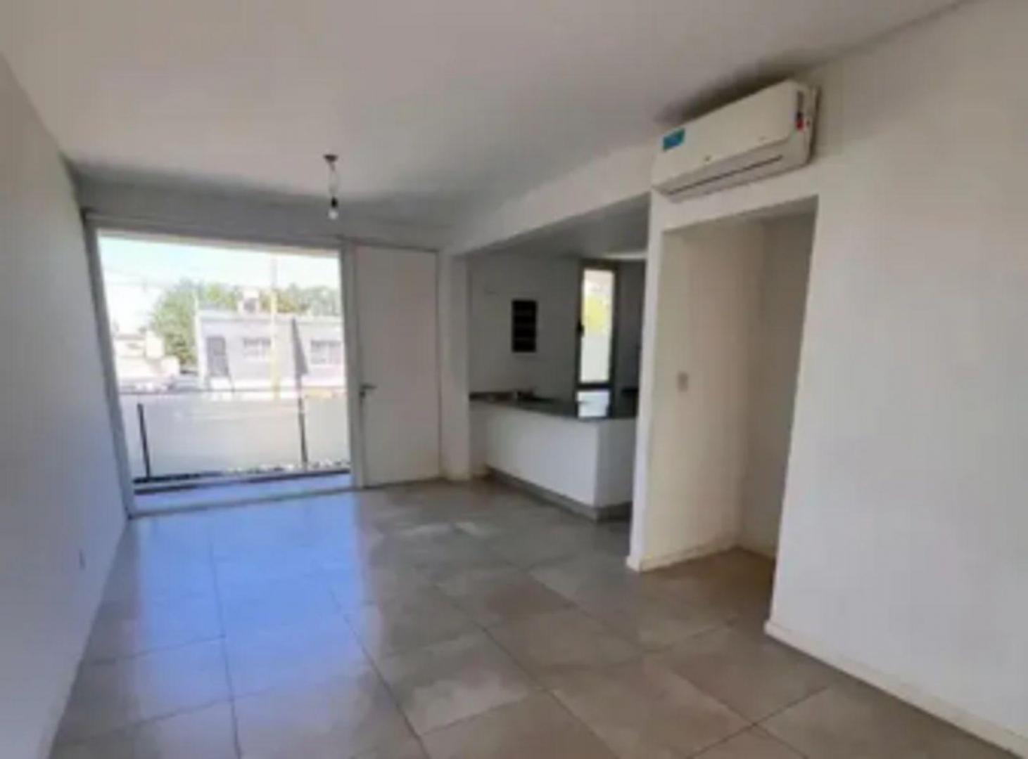 Foto de ALQUILER - DEPARTAMENTO 2 AMBIENTES CON BALCON Y COCHERA ITUZAINGO, imagen 3