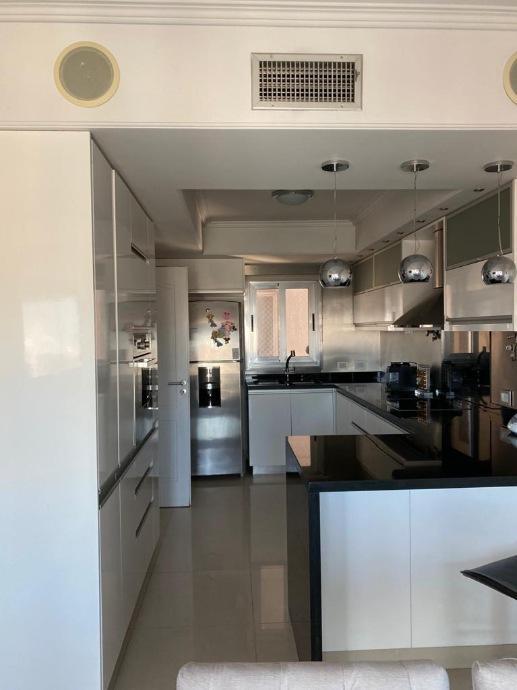 Piso 6 Ambientes con Cochera en Venta Cond en Lanus Oeste 5