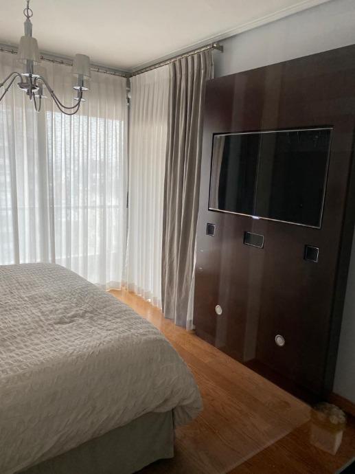 Piso 6 Ambientes con Cochera en Venta Cond en Lanus Oeste 4
