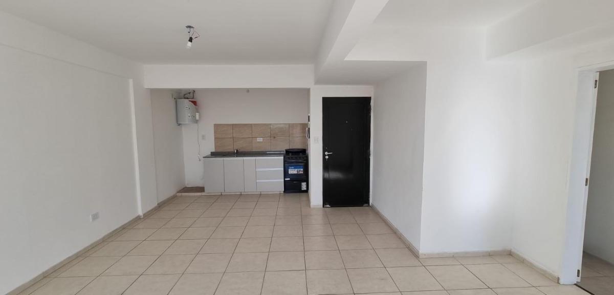 Departamento en Venta de 2 Ambientes en Lanús Oeste 4