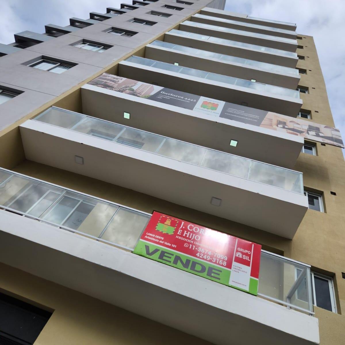 Cocheras descubiertas a la venta en Remedios de Escalada