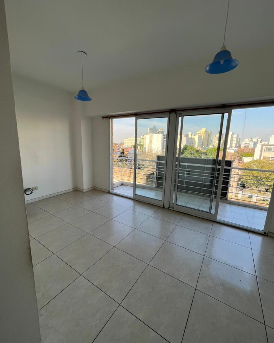 Foto de Departamento dos ambientes en venta en Lanus Oeste, imagen 3