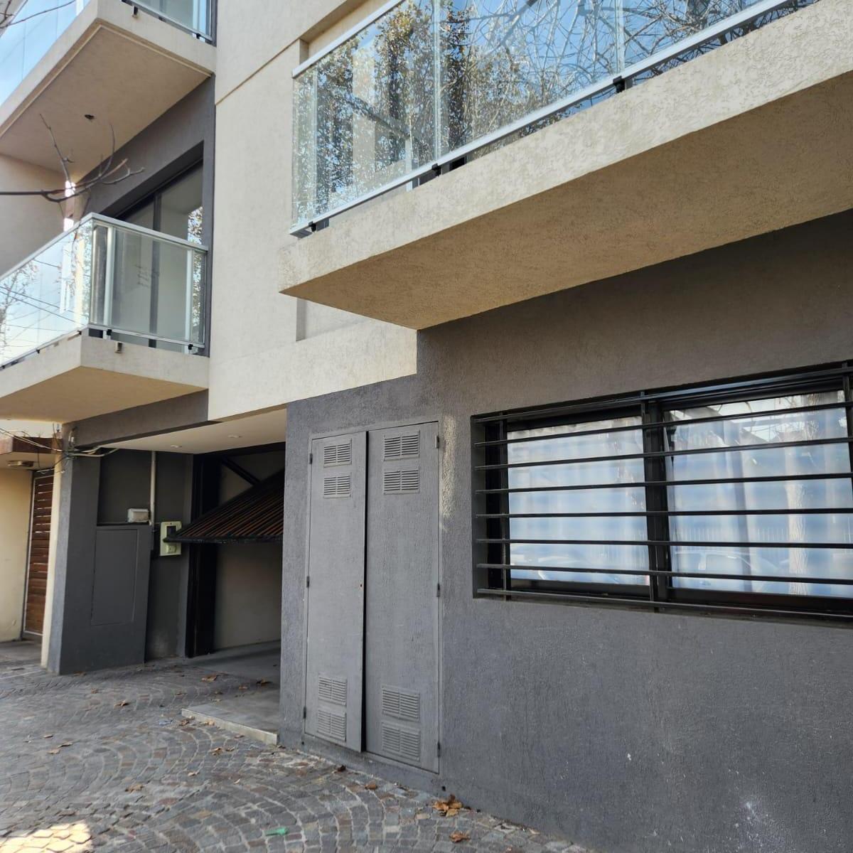 MONOAMBIENTE CON TERRAZA EN VENTA LOMAS DE ZAMORA