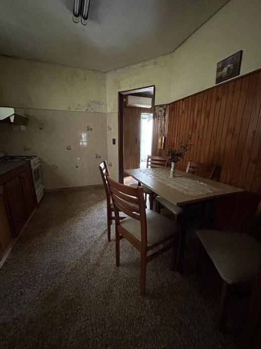 Casa tres ambientes en venta Lanus Oeste